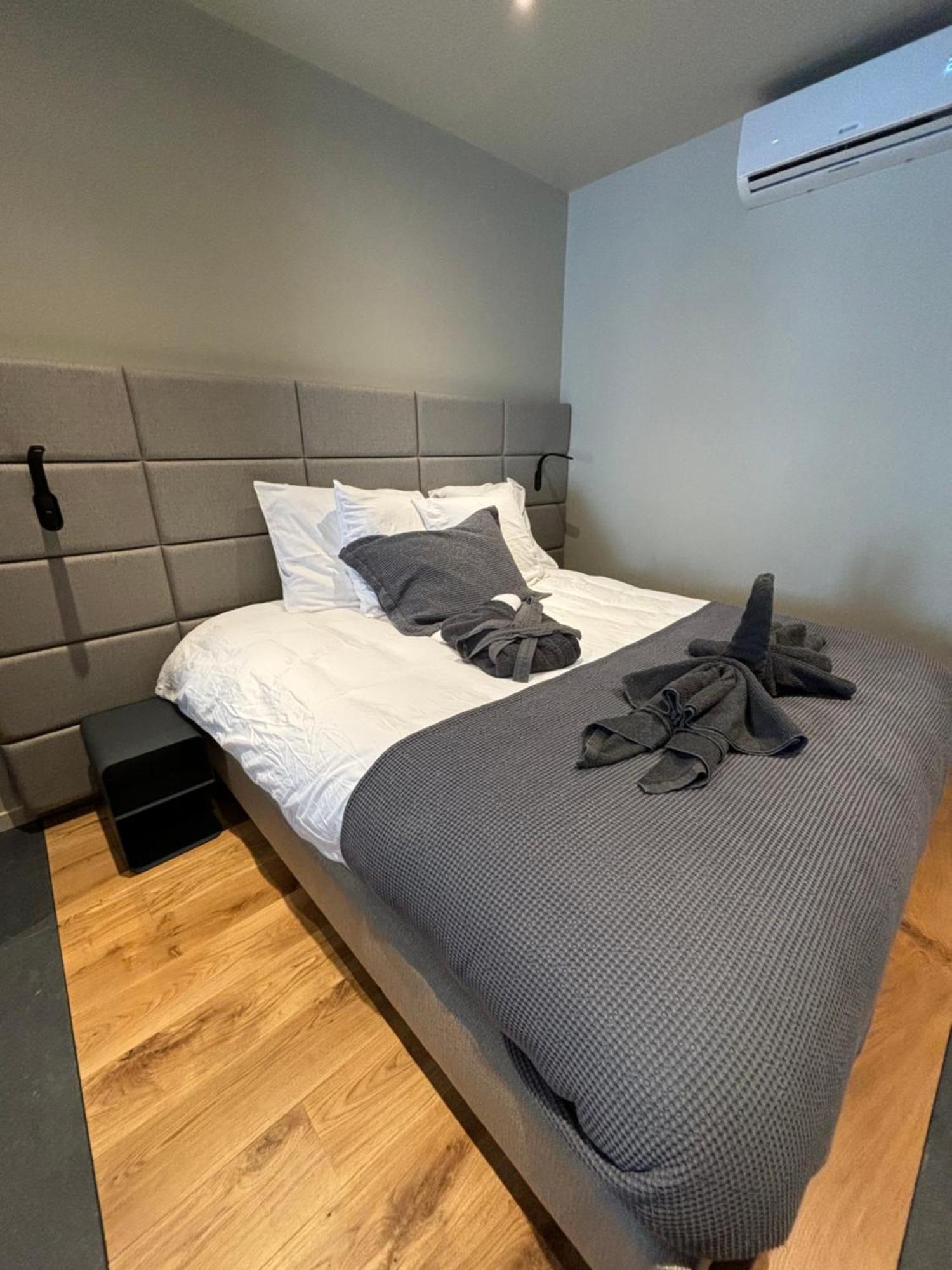 Mezza Notte Hotel