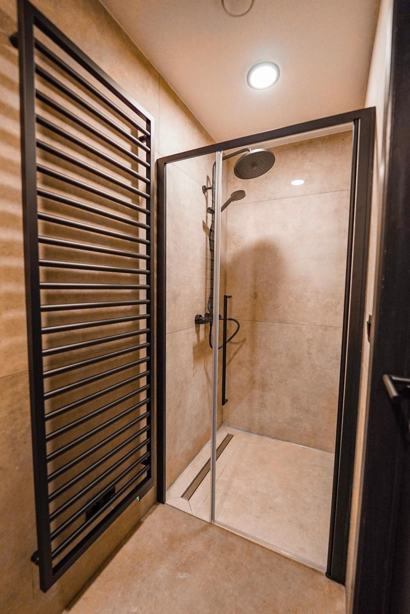 Mezza Notte Hotel Renaix